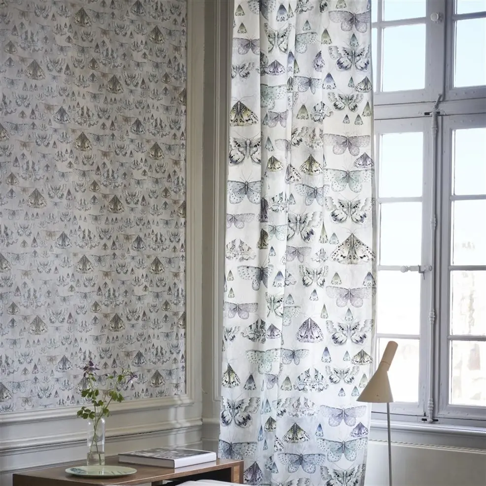 Designers Guild PDG713/02 Jardin Des Plantes Issoria Zinc - tapeta z motywem ciem