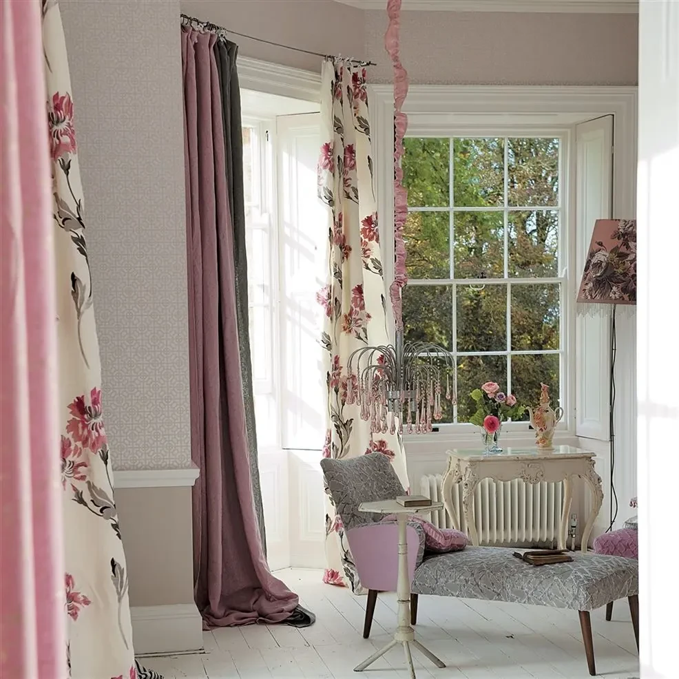 Designers Guild P535/11 Nabucco Sussex Clove - tapeta z motywem geometrycznych kafelek