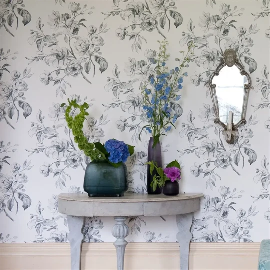 Designers Guild P540/01 Nabucco Watelet - Black and White - tapeta z motywem kwiatów