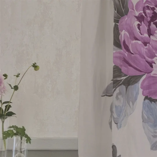Designers Guild P555/02 Naturally III AJANTA - LINEN - tapeta z motywem postarzanej ściany z betonu