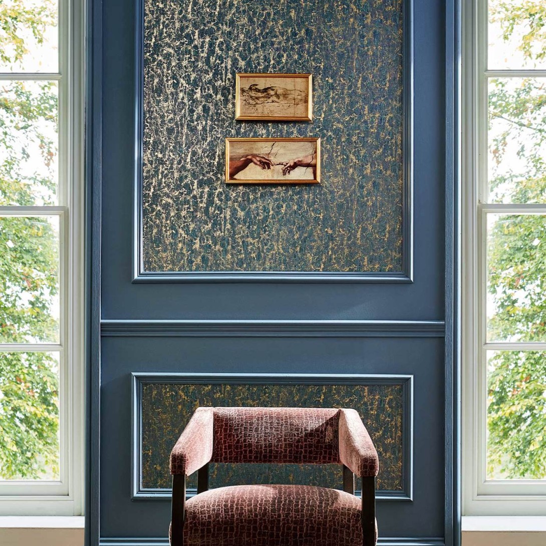 Zoffany 312994 Kensington Walk Moresque Glaze Indigo - tapeta marmurowa