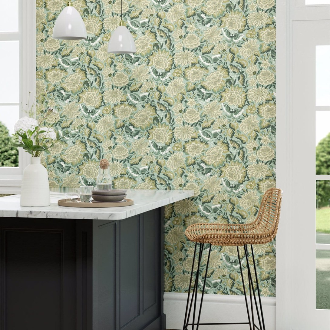 Sanderson 217118 Water Garden Amara Butterfly Bamboo/Fountain Green - tapeta w kwiaty i motyle
