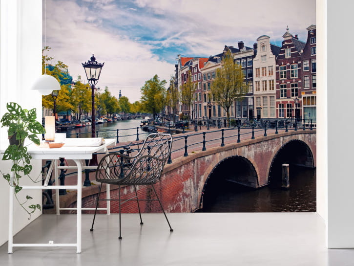 BN 300390 BN Studio Bridge in Amsterdam - mural z motywem mostu i kanału