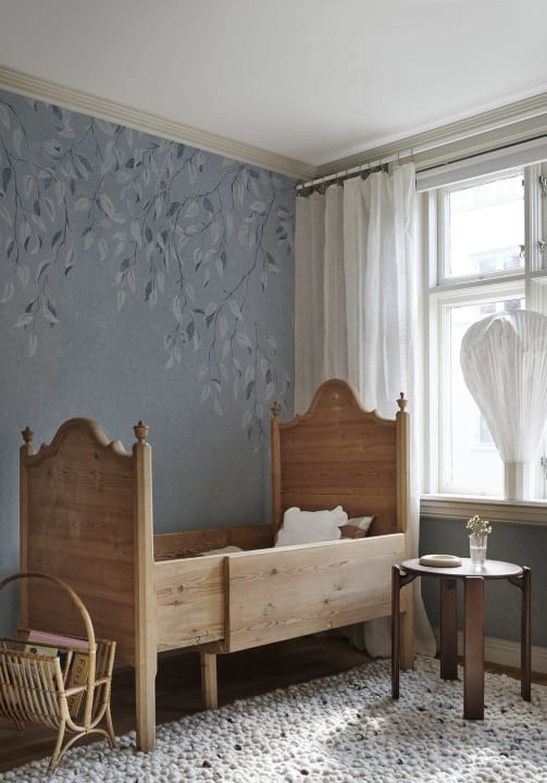 Sandberg S10356 Mons Klint Liselund Misty Blue - mural gałęzie buku