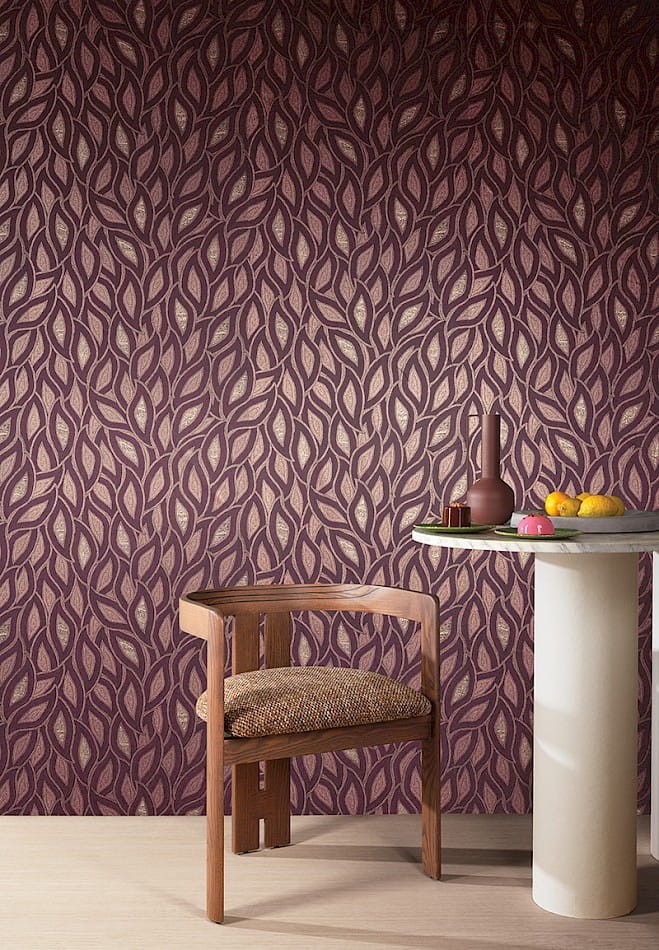 Khroma TER406 Terra Maeve Indigo - tapeta z motywem liści