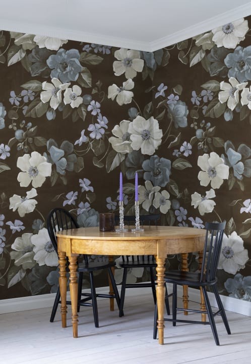 Rebel Walls R18702 Cottage Cool Sleeping Beauty Brown - mural w kwiaty