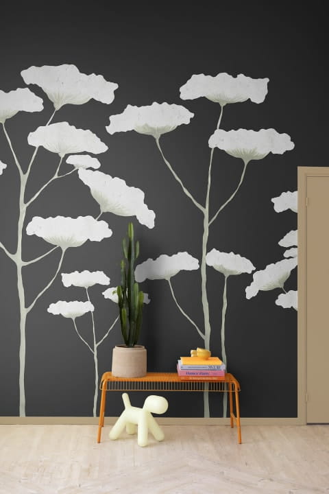 Rebel Walls R18662 Cottage Cool Vintage Dara Midnight - mural w ręcznie malowane kwiaty