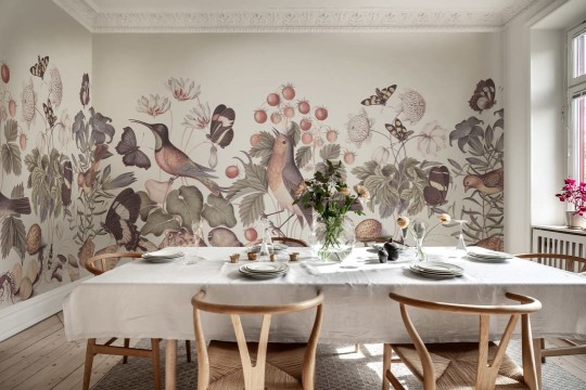 Rebel Walls R18661 Cottage Cool Vintage Flora And Fauna Dust - mural z motywem ptaków, owadów i owoców