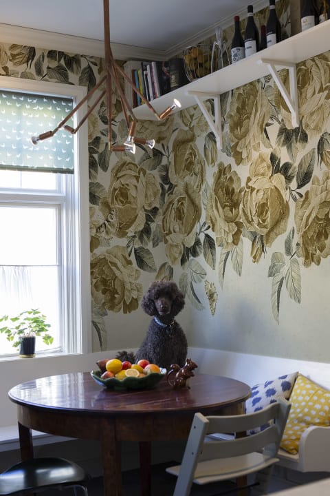 Rebel Walls R18707 Cottage Core Rose Plenty Yellow - mural róże