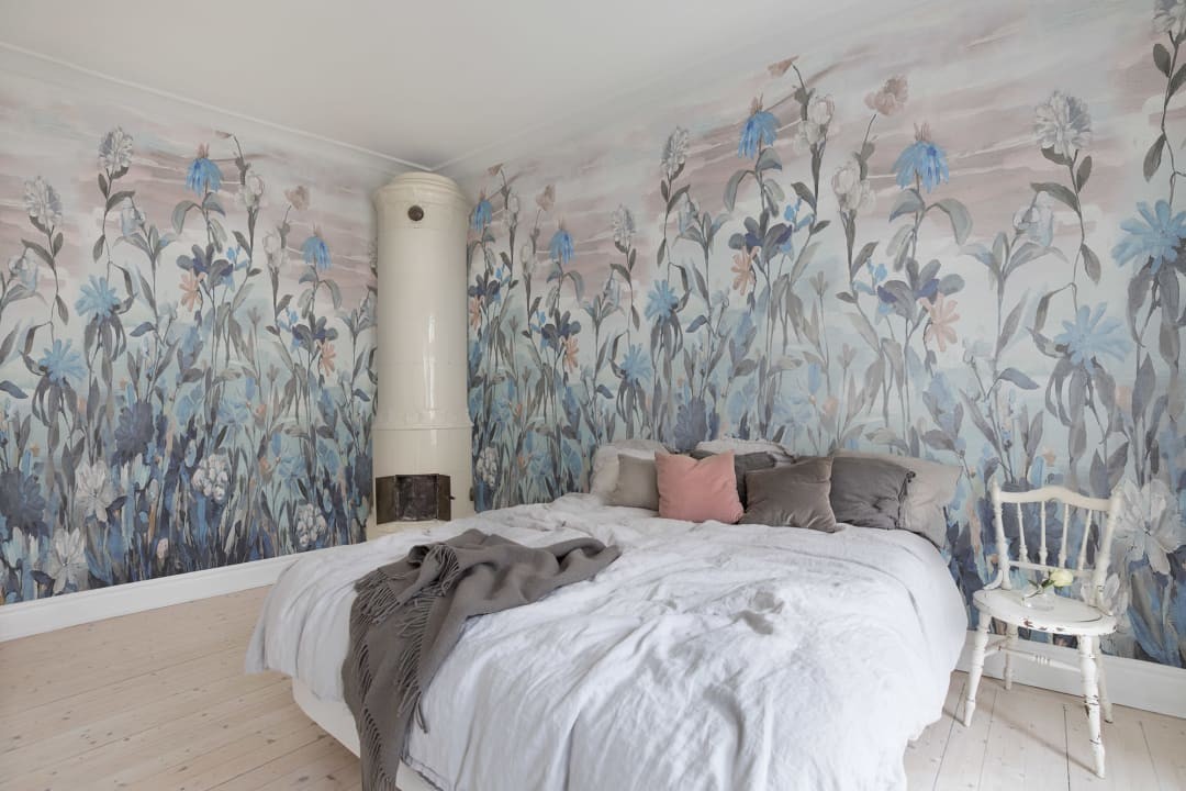 Rebel Walls R18686 Cottage Core Misty Garden Blue - mural łąka