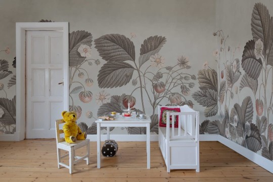 Rebel Walls R18695 Cottage Core Wild Strawberries Vintage - mural o wzorze truskawek i poziomek