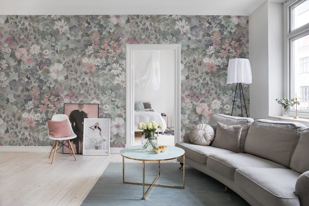 Rebel Walls R18659 Cottage Core Summer Field Dusty Pink - mural o wzorze kwiecistej łąki