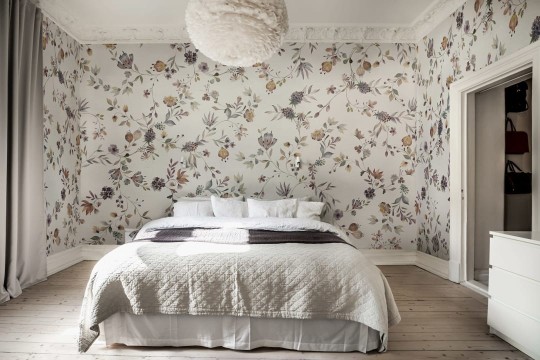 Rebel Walls R18656 Cottage Core Blossom Fling Autumn - mural w kwiatki