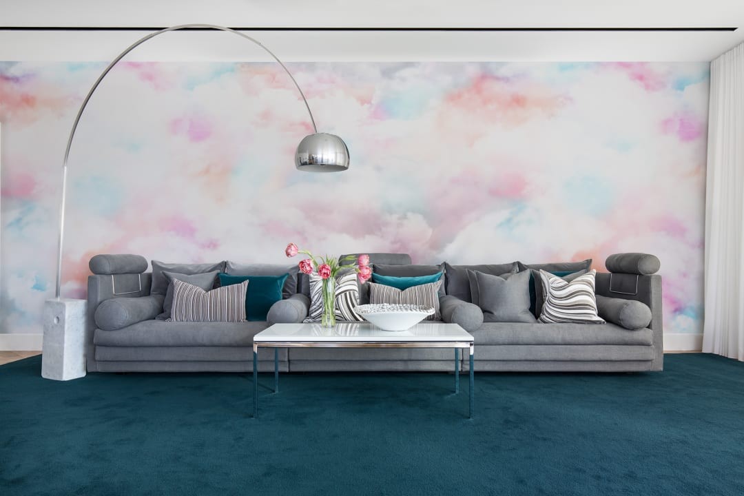 Rebel Walls R15411 Palette Coral Clouds - mural w chmury