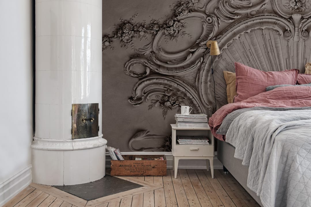 Rebel Walls R15482 Palette Stucco Gloria Clay - mural z rozetą