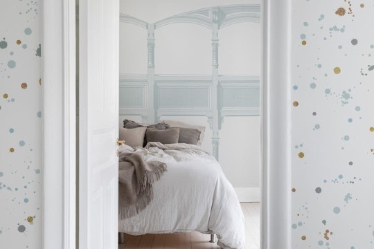 Rebel Walls R15492 Palette Airy Arches Oxygen - mural architektoniczny