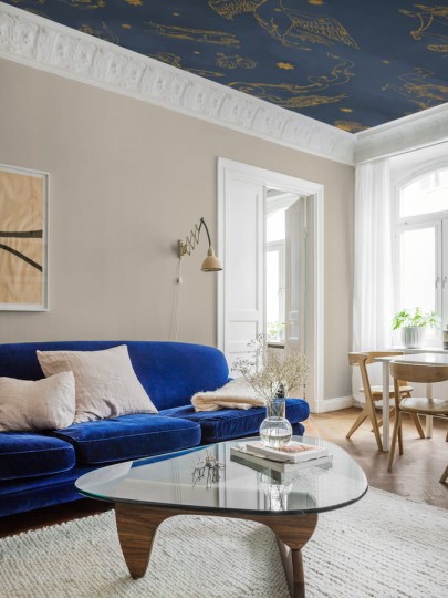 Boras Tapeter 9561W Ceiling Constellations Midnight Blue - mural o wzorze znaków zodiaków wśród gwiazd