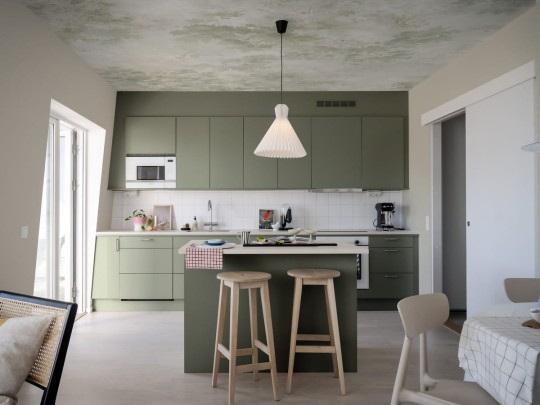 Boras Tapeter 9557W Ceiling Dreamy Tree Green - mural drzewo