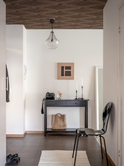 Boras Tapeter 9553W Ceiling Paneling Brown - mural o wzorze boazerii