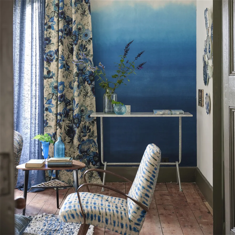 Designers Guild PDG1163/01 Scenes and Murals III Shoshi Cobalt - tapeta cieniowana