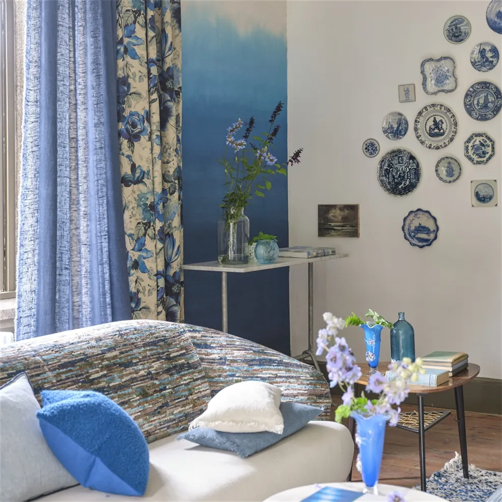 Designers Guild PDG1163/01 Scenes and Murals III Shoshi Cobalt - tapeta cieniowana