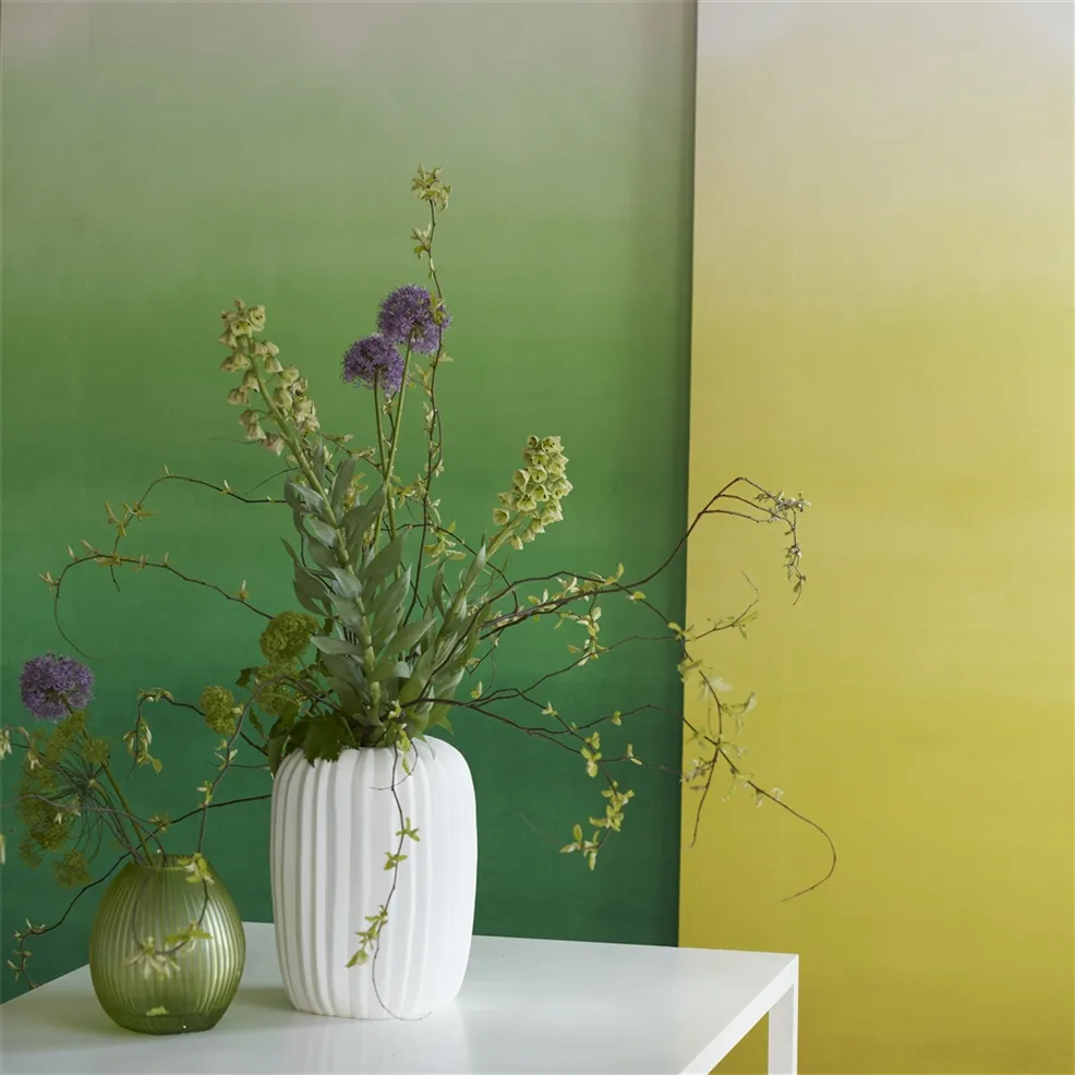 Designers Guild PDG1163/07 Scenes and Murals III Shoshi Lemongrass - tapeta cieniowana