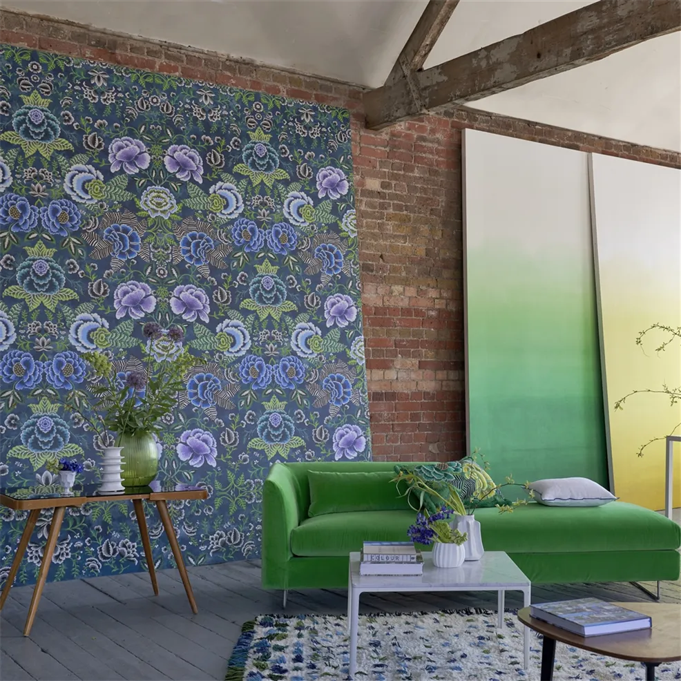 Designers Guild PDG1168/03 Scenes and Murals III Rose De Damas Indigo - tapeta w kwiaty