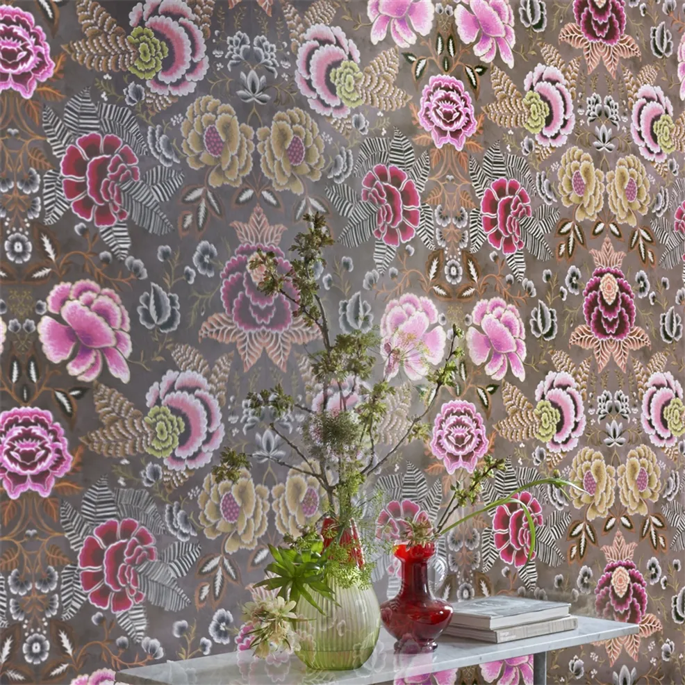 Designers Guild PDG1168/04 Scenes and Murals III Rose De Damas Cranberry - tapeta w kwiaty