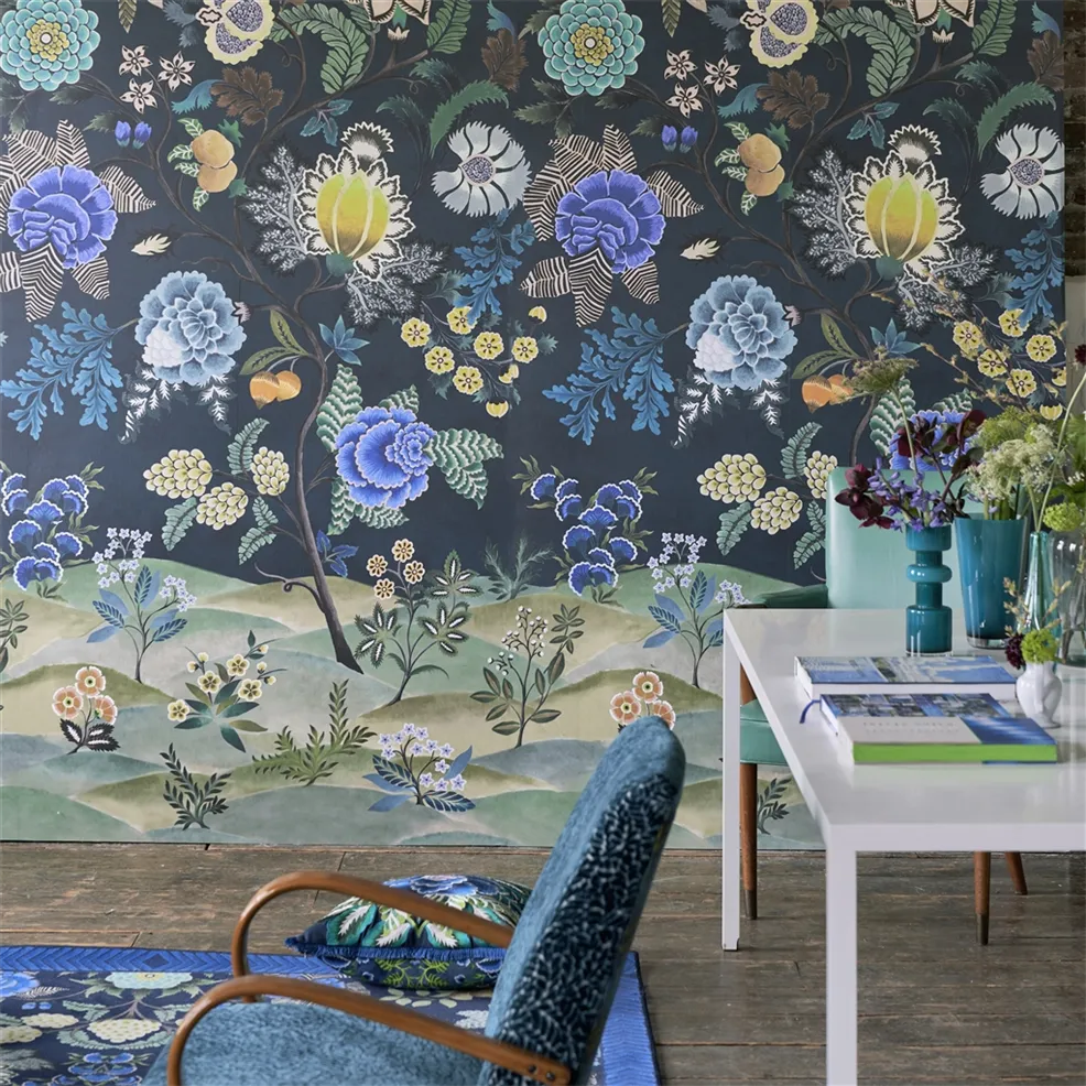 Designers Guild PDG1169/03 Scenes and Murals III Brocart Decoratif Indigo - tapeta w kwiaty