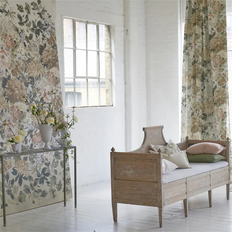 Designers Guild PDG1170/03 Scenes and Murals III Fleurs D Artistes Chalk - tapeta w kwiaty