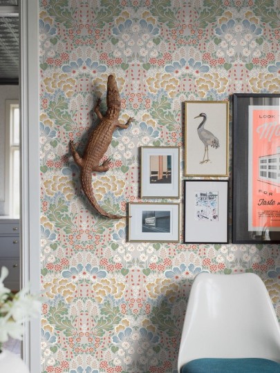 Boras Tapeter 2098 Swedish Designers Hanna Werning Blomstervall - tapeta roślinna