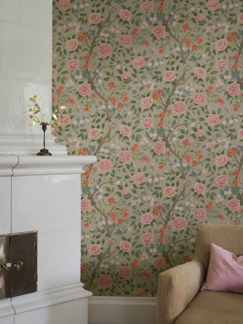 Boras Tapeter 5729 Orangeri Kamelia Green - tapeta botaniczna w róże japońskie