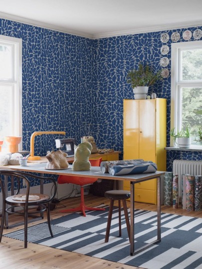 Boras Tapeter 2072 Graphics My Secret Garden Blue - tapeta w liście