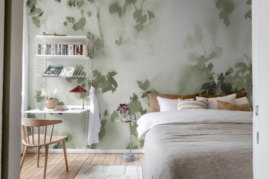 Rebel Walls R18890 Mystic Shades Hazy Leaves Green - mural w cienie liści