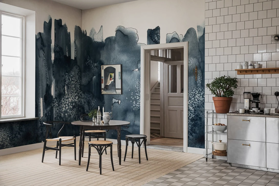 Rebel Walls R20177 Mystic Shades Watercolor City Blue - mural w akwarelowy i abstrakcyjny pejzaż miejski