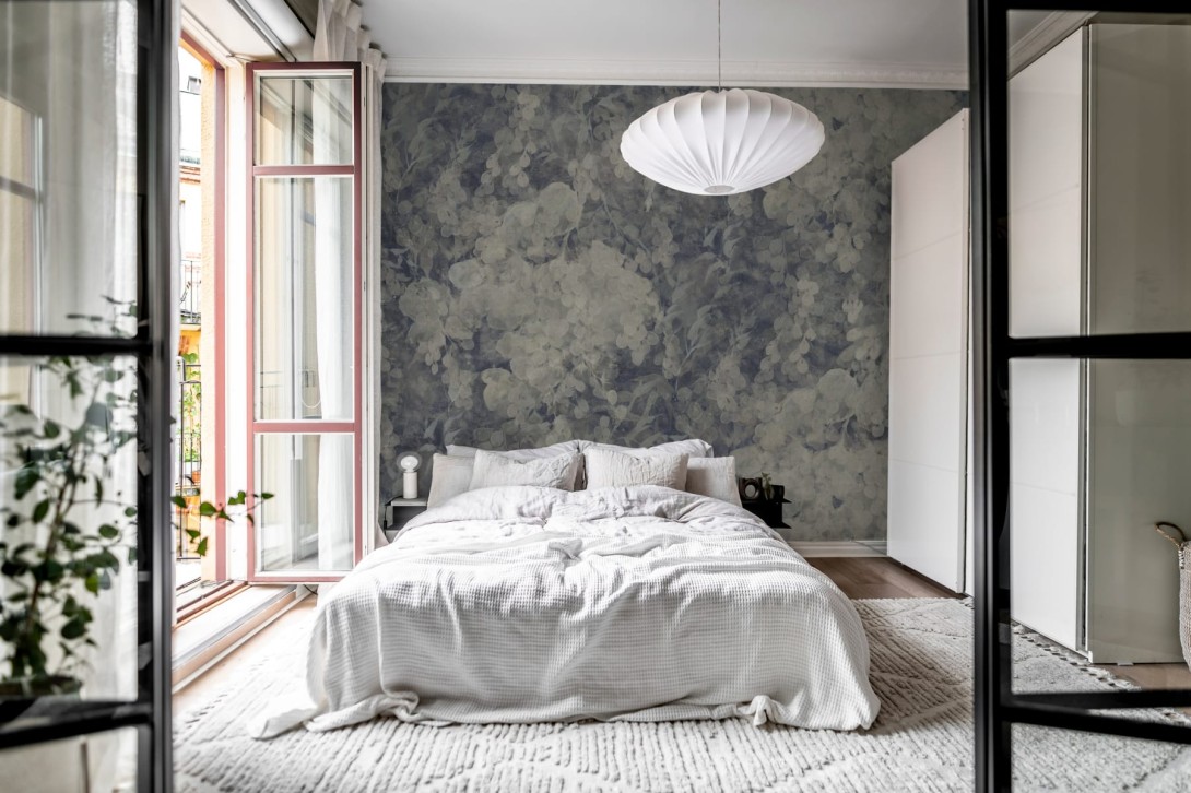 Rebel Walls R18875 Mystic Shades Grapevine Silhouette Blue - mural w latorośl winną