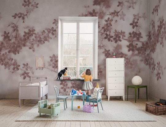 Rebel Walls R18874 Mystic Shades Apple Bloom Pink - mural w cienie kwiatów jabłoni