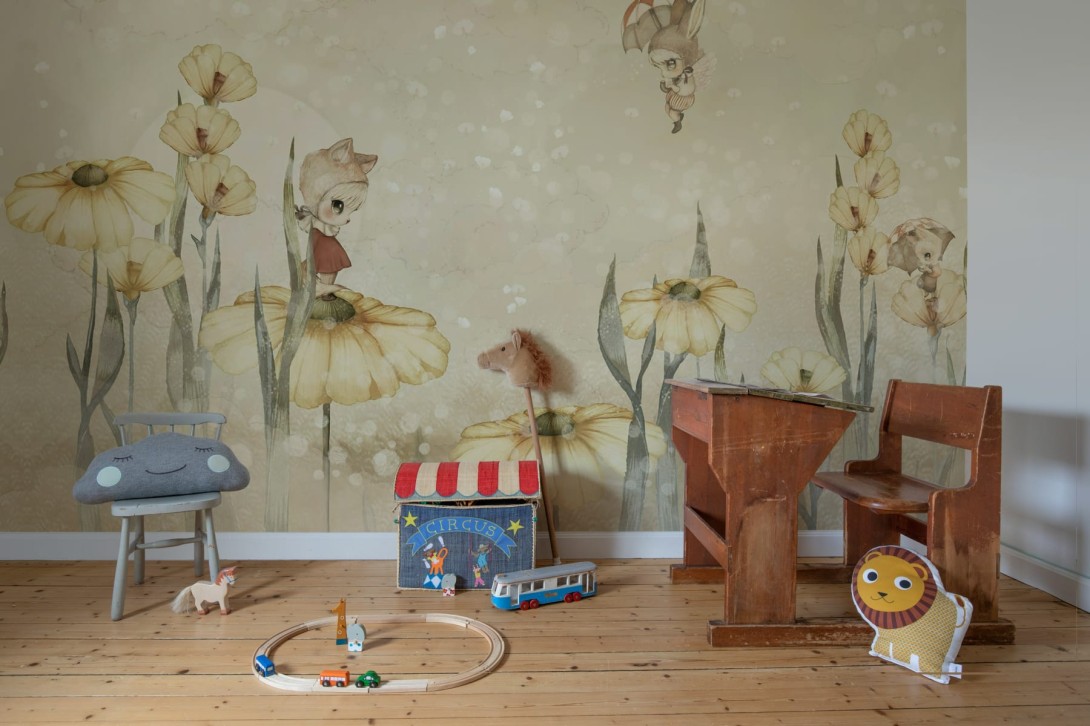 Rebel Walls R20402 Mrs Mighetto Bloomy Fields Of Marion Warm Yellow -  mural dla dzieci w kwiaty