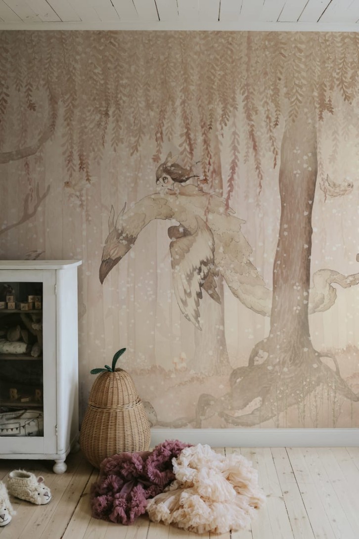 Rebel Walls R20289 Mrs Mighetto Dream Forest Girl Sandy Pink - mural dla dzieci w leśny pejzaż