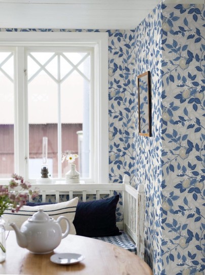 Boras Tapeter 6149 Blue & White Citrontrad Blue - tapeta drzewo cytrynowe