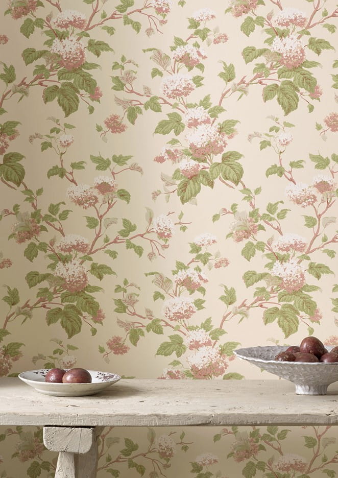 Colefax and Fowler 07816/09 Jardine Florals W/P Chantilly Ivory/Leaf Green - tapeta w liście i kwiaty