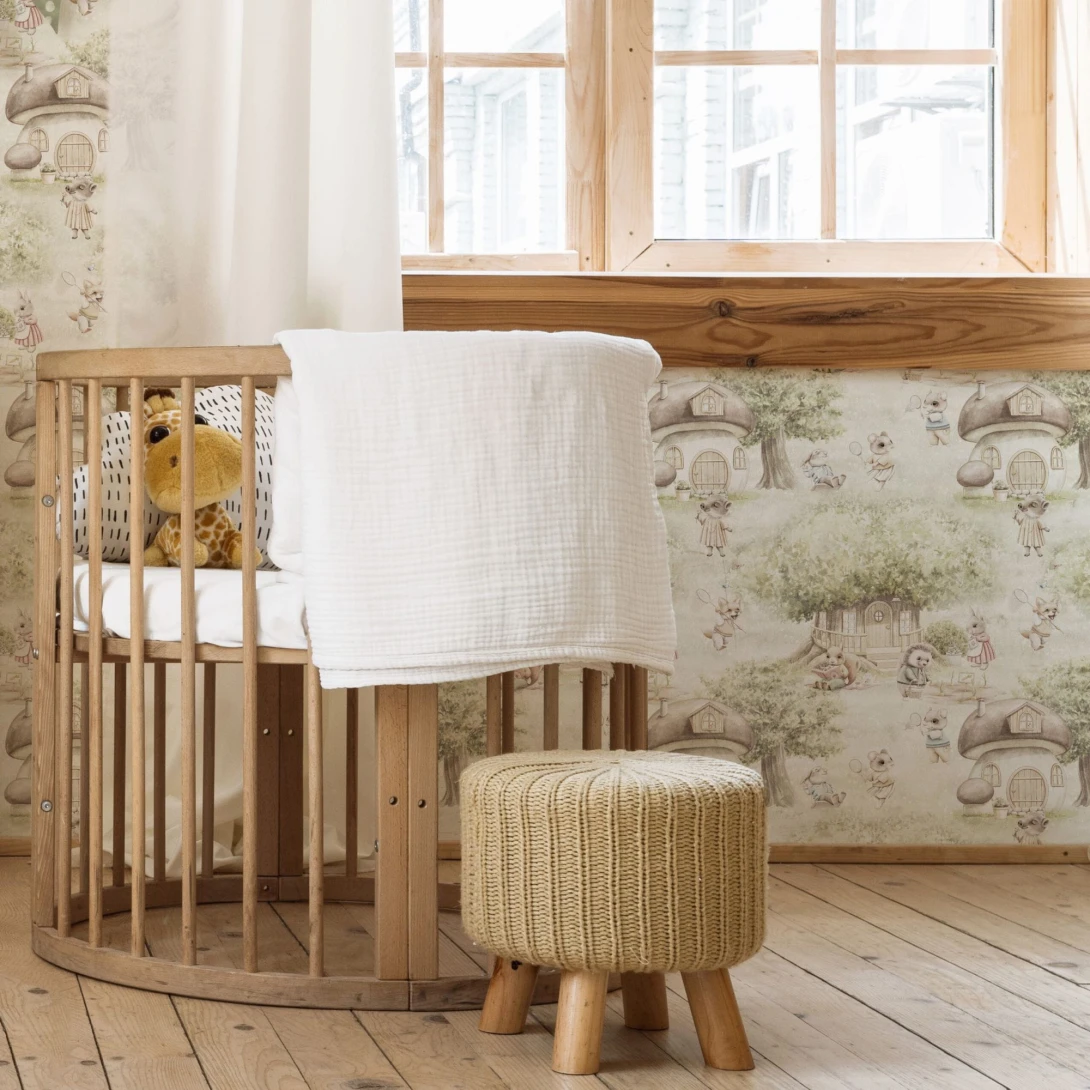 Yokodesign W68 Opowieści z Leśnej Chaty - tapeta dla dzieci w leśny motyw