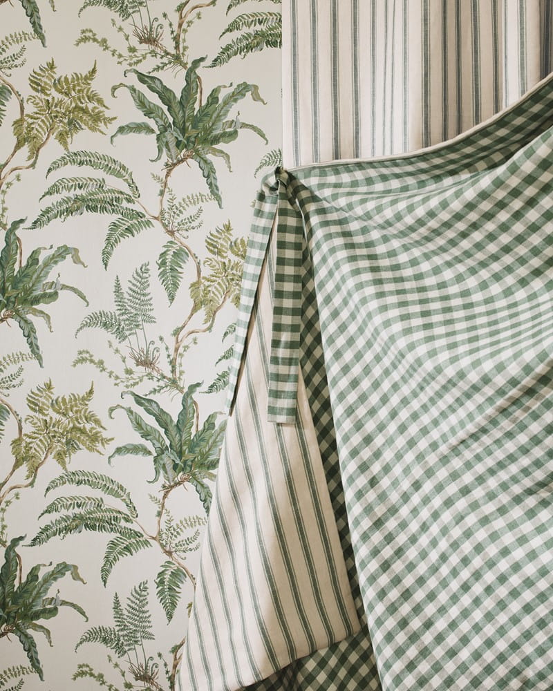 Colefax and Fowler W7015-01 Ashdown Woodfern Green - tapeta w paprocie