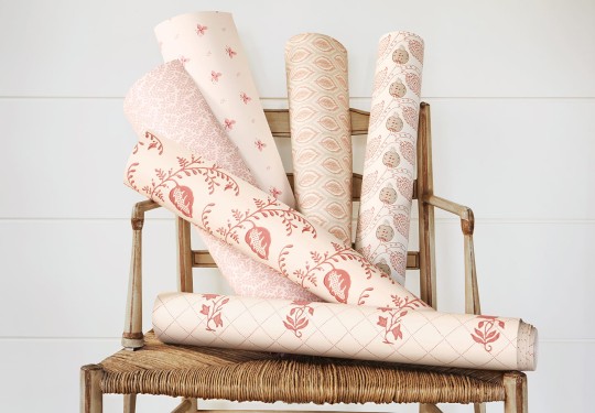 Colefax and Flower W7010-01 Small Design W/Papers II Berkeley Sprig Blue - tapeta w kratkę i kwiaty