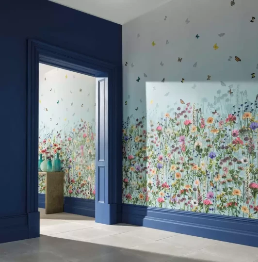 Osborne & Little W7265-01 The Wallpaper Collection Deya Meadow - tapeta w polne kwiaty i motyle