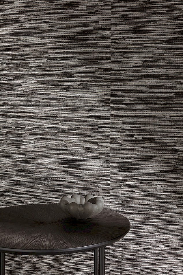 Khroma AMA303 Amani Texere Russet - tapeta strukturalna w delikatne paski