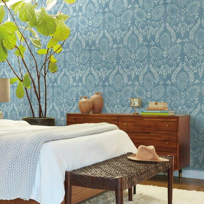 York BO6733 Antonina Vella Boho Luxe Laurel Damask Blue - tapeta w roślinne ornamenty