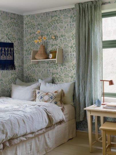 Boras Tapeter 5803 Nordic Folk Noras Ang - tapeta łąka