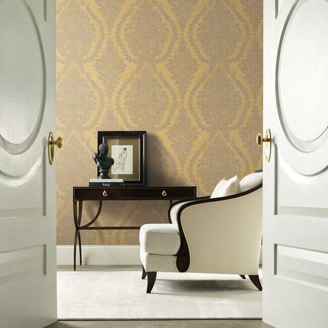 York HS7956 Ronald Redding 24 Karat Charleston Damask Dark Mustard - tapeta w roślinne ornamenty
