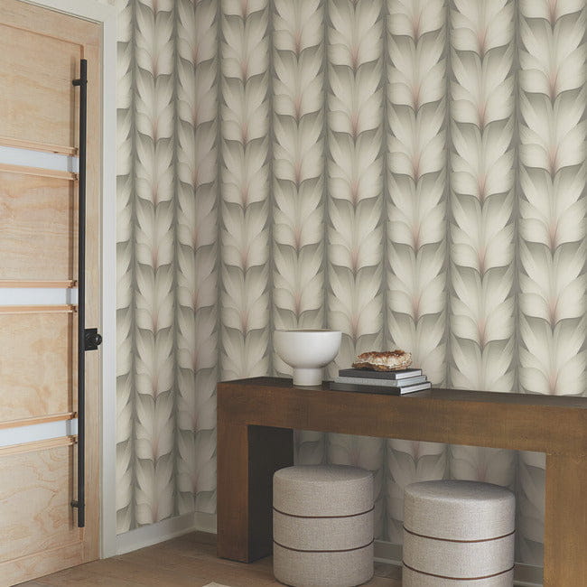 York EV3952 Candice Olson Casual Elegance Lotus Light Stripe Taupe/Blush - tapeta w stylizowane kwiaty lotosu